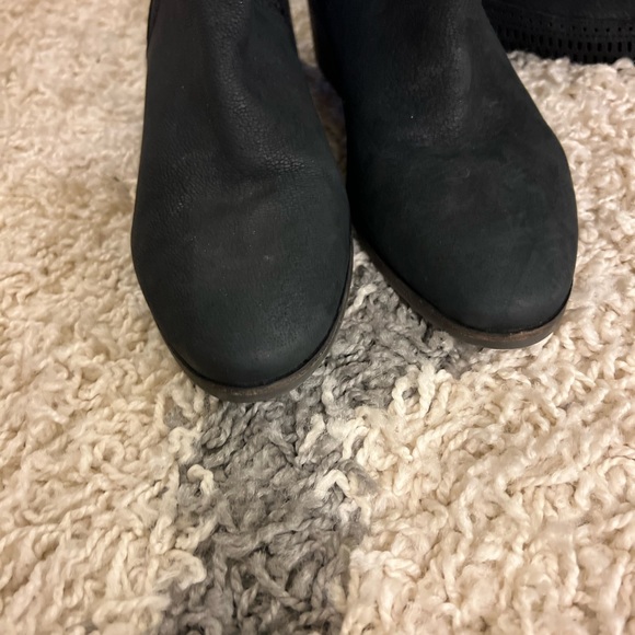 COPY - Like new Vince Camuto Karinda over the knee suede boots - Picture 9 of 14